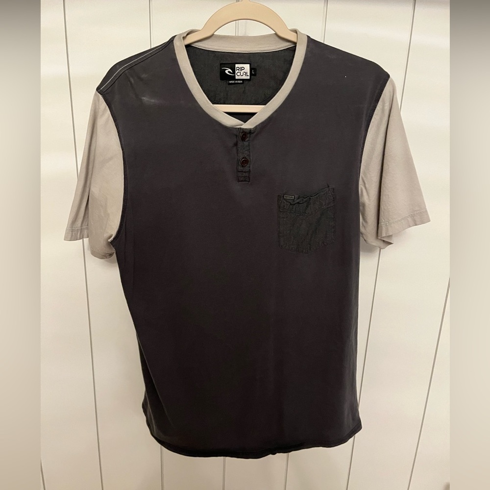 Rip curl Henley Pocket Tee size L